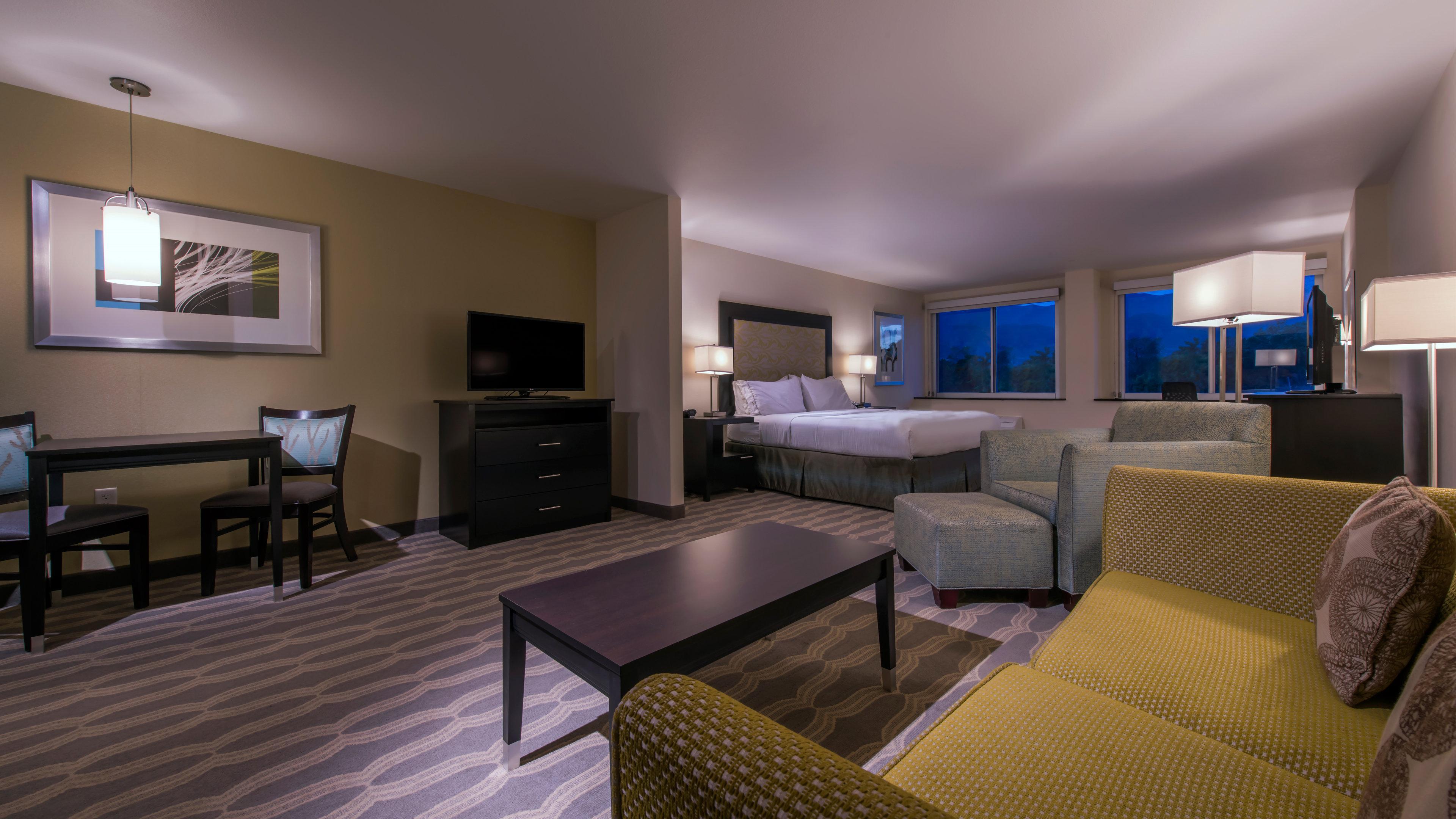 Holiday Inn Express & Suites Colorado Springs Central By Ihg Kültér fotó