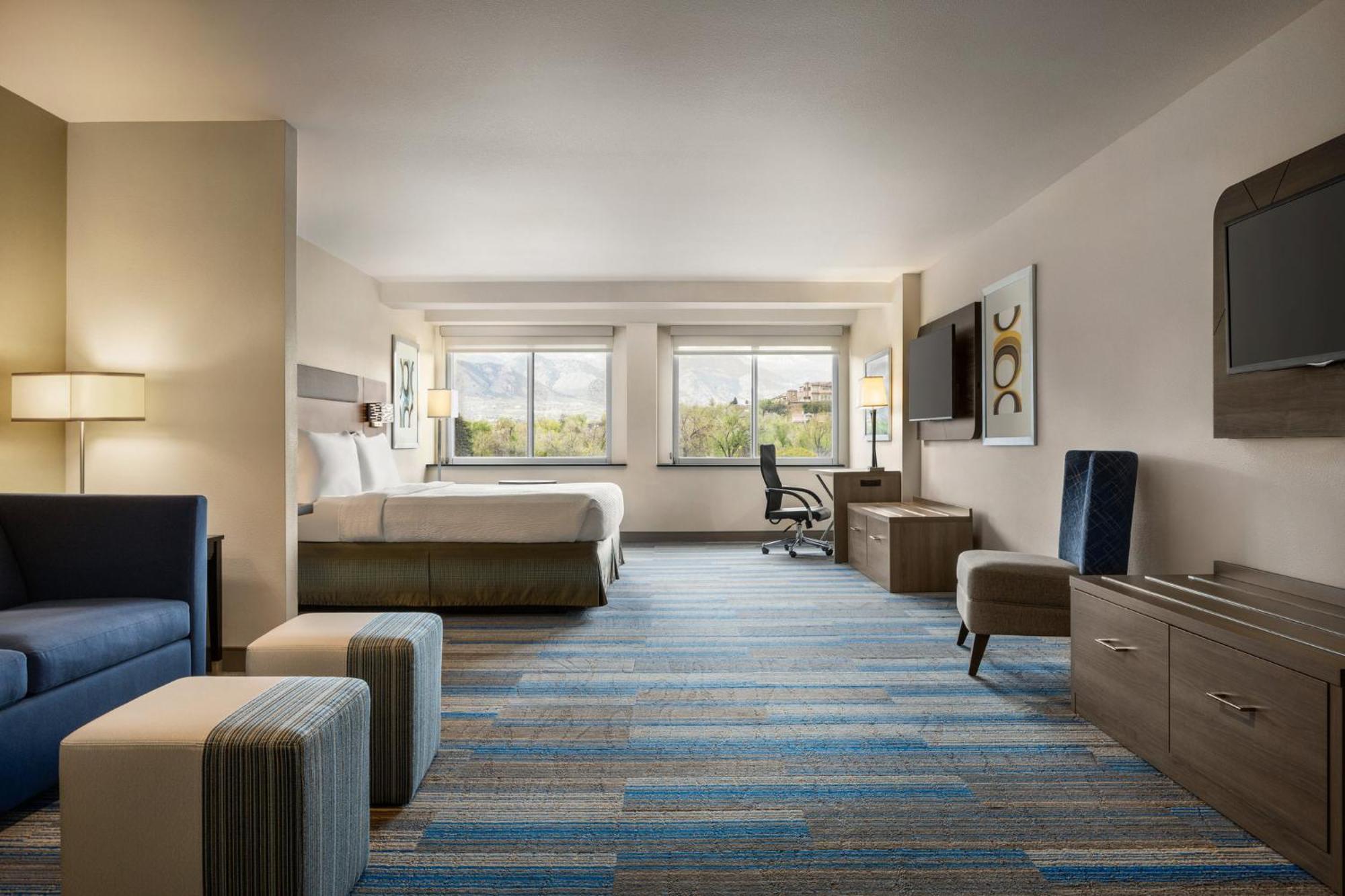 Holiday Inn Express & Suites Colorado Springs Central By Ihg Kültér fotó